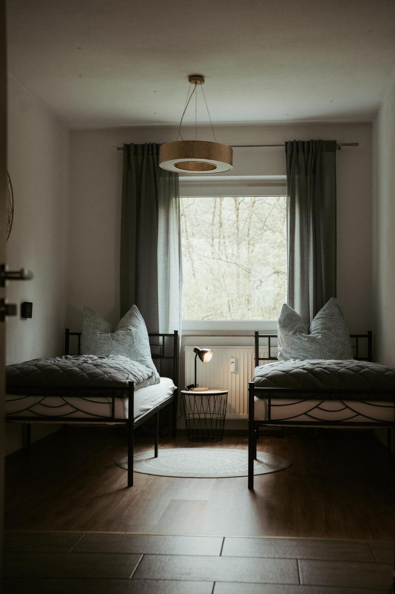 Ferienwohnung „Goettschied“ Idar-Oberstein Bagian luar foto