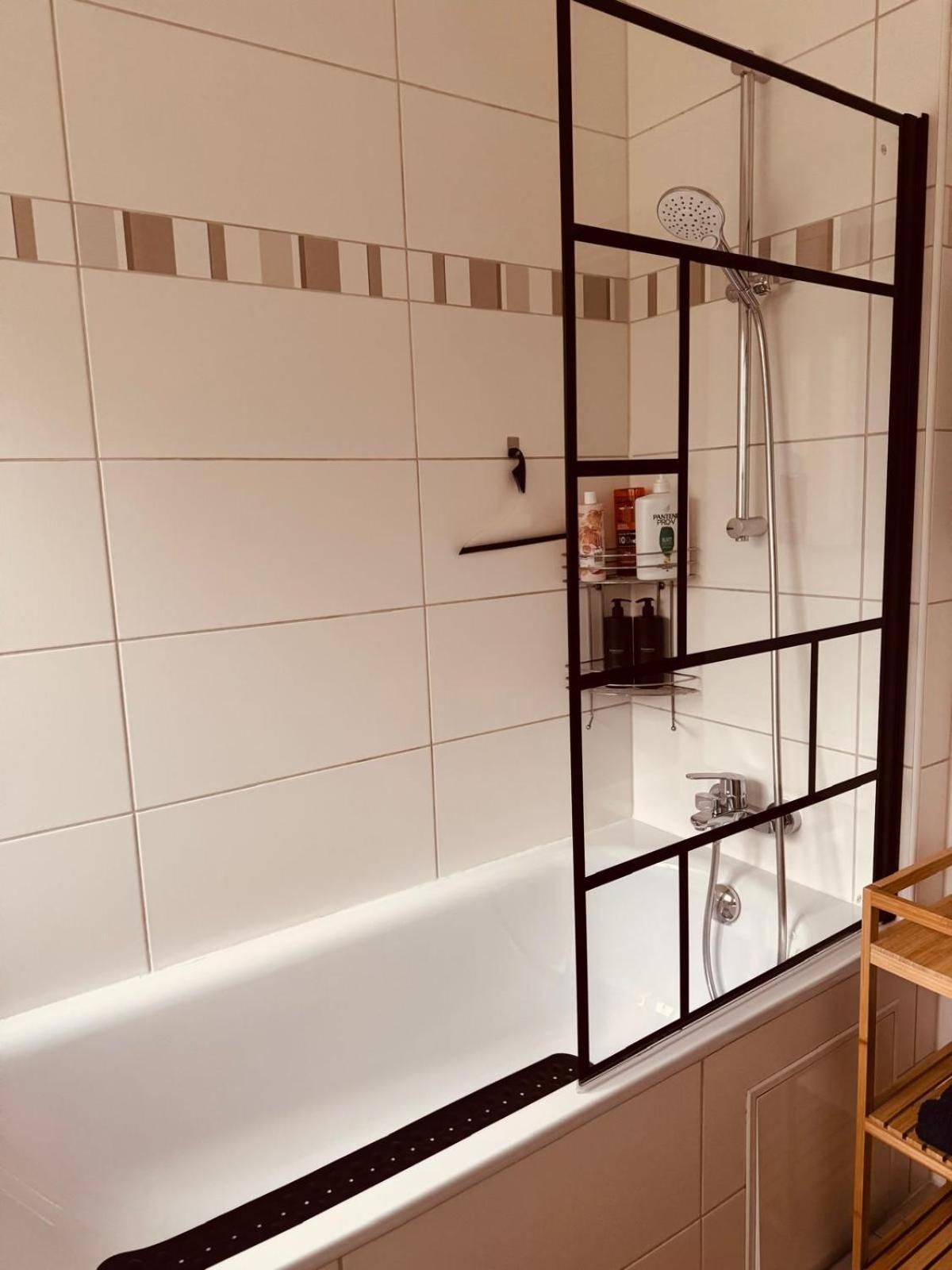 Ferienwohnung „Goettschied“ Idar-Oberstein Bagian luar foto