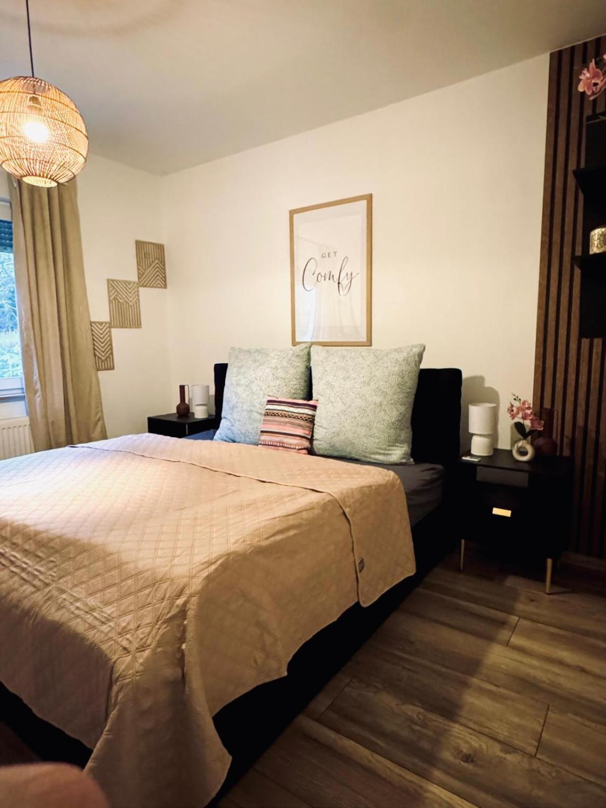 Ferienwohnung „Goettschied“ Idar-Oberstein Bagian luar foto